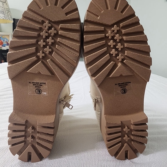 Women's Soda Aeson's Ankle Boots NWOT Size 7.5 Medium - Picture 6 of 7